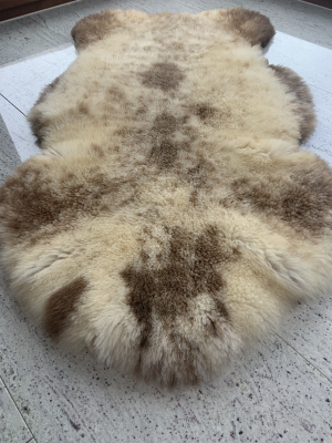 Peaux de mouton - Meliert - Stracciatella - beautiful-meliert-stracciatella-sheepskin