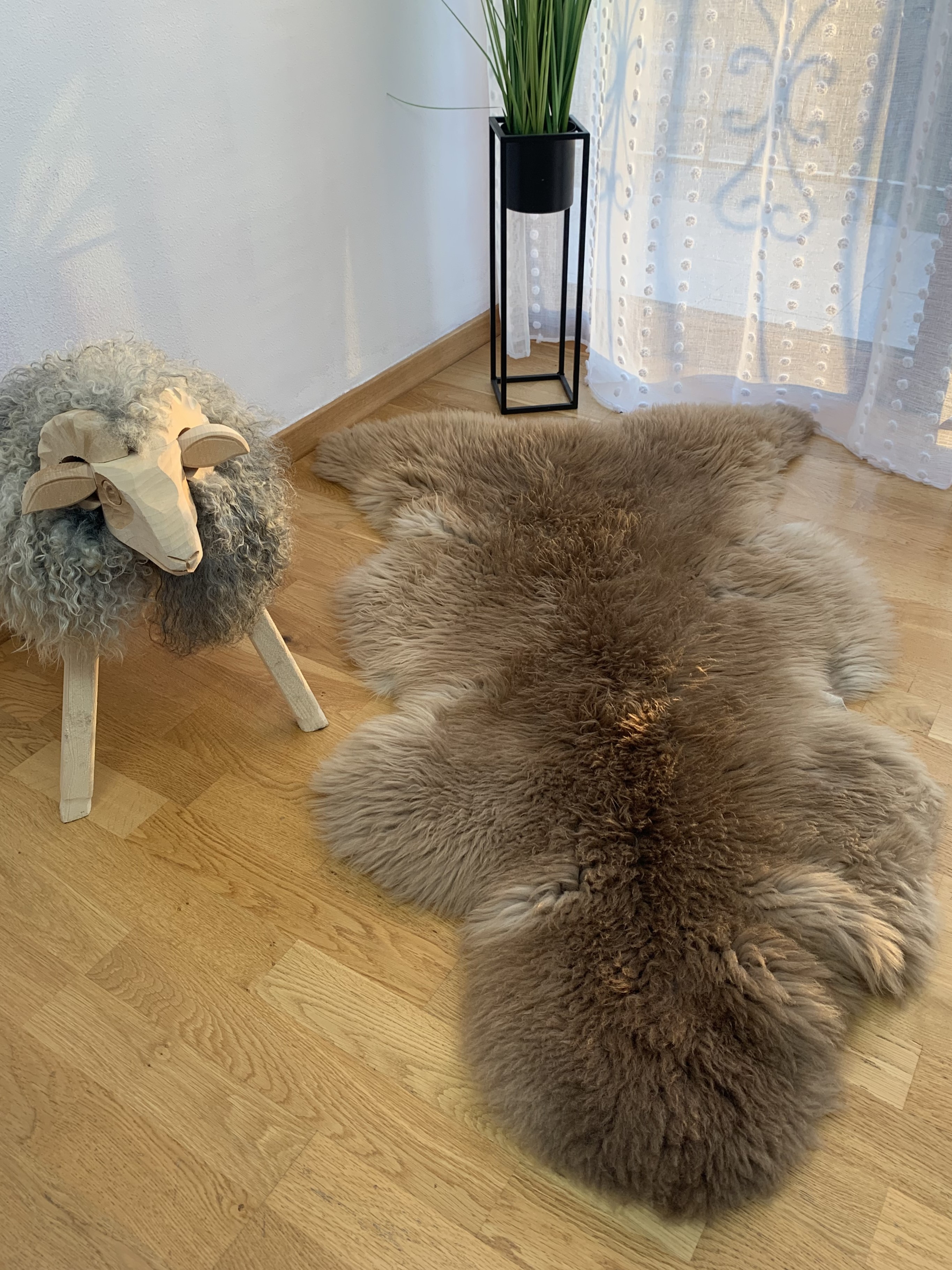 Peaux de mouton - Peaux hollandaises - holland-brown-cream-sheepskins-adam-leather