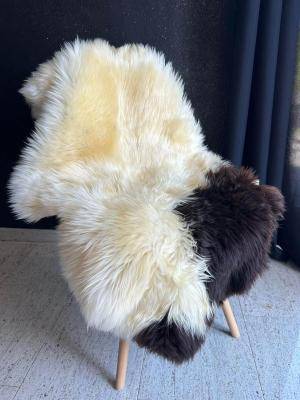 Peaux de mouton - Melerade - melerade-white-brown-sheepskins-adam-leather
