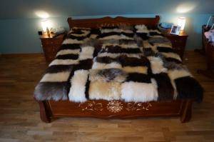 Peaux de mouton - Tapis patchwork en peau de mouton - lovely-rectangular-carpets-sheepskin