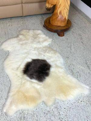 Peaux de mouton -  Peau de mouton - white-dots-sheepskin-adam-leather