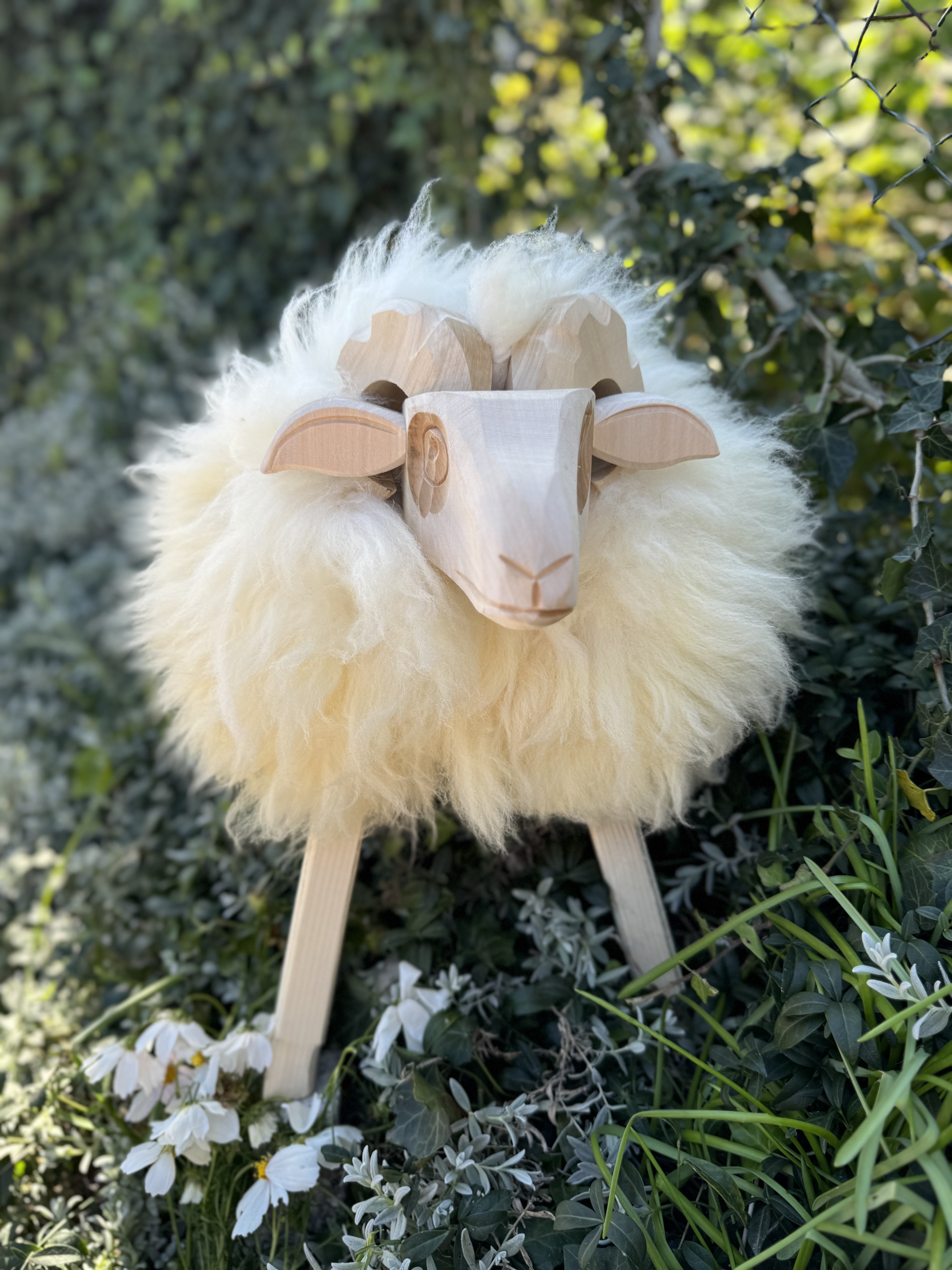 Peaux de mouton - Moutons en Bois  - drewniany-baran-wooden-ram-holzerner-widder-houten-ram-belier-en-bois-tra-bagge-dreveny-baran1