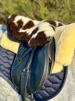 Peaux de mouton - Housses de selle équestre - saddle-cover-sheepskin2