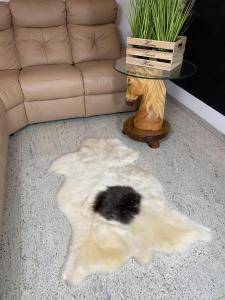 Peaux de mouton - NOUVELLES!