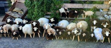 Peaux de mouton - Le cuir d'agneau naturel - un élément de décoration indispensable cet hiver !