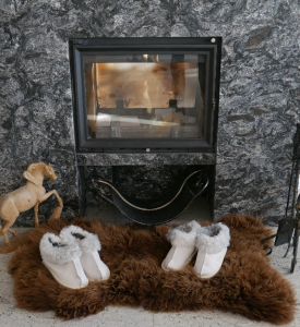 Peaux de mouton -  Chaussons en peau de mouton!
